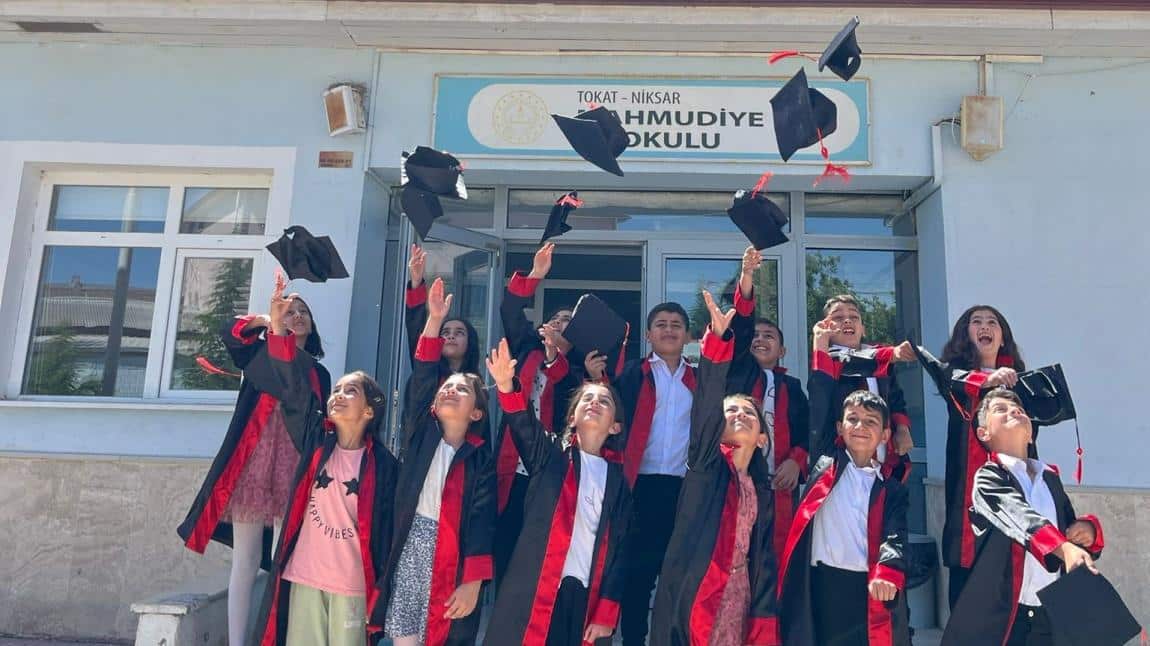 4.SINIFLARIMIZ MEZUN OLDU